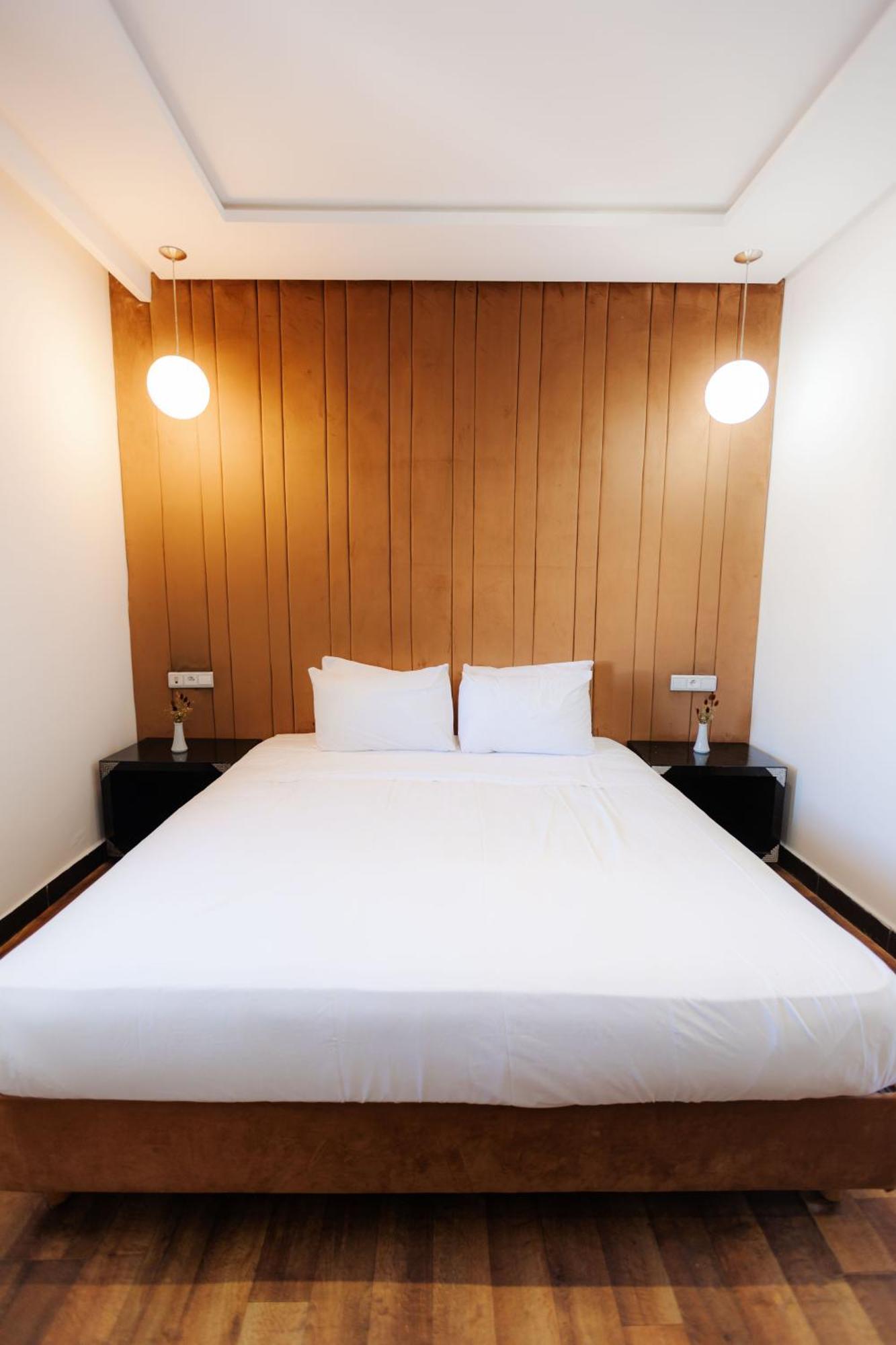 Windsor Center Hotel 4*